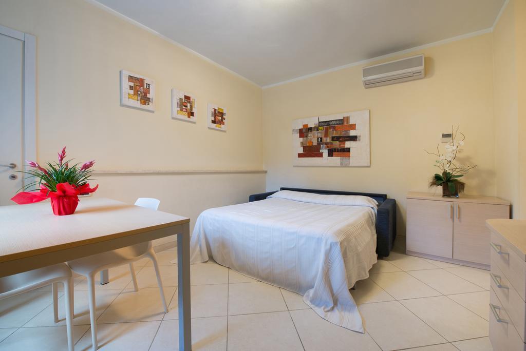 Studio (2 Adults) - Ground Floor